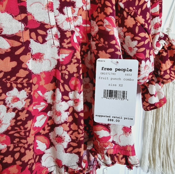 Free People $88 retail top - Picture 12 of 13